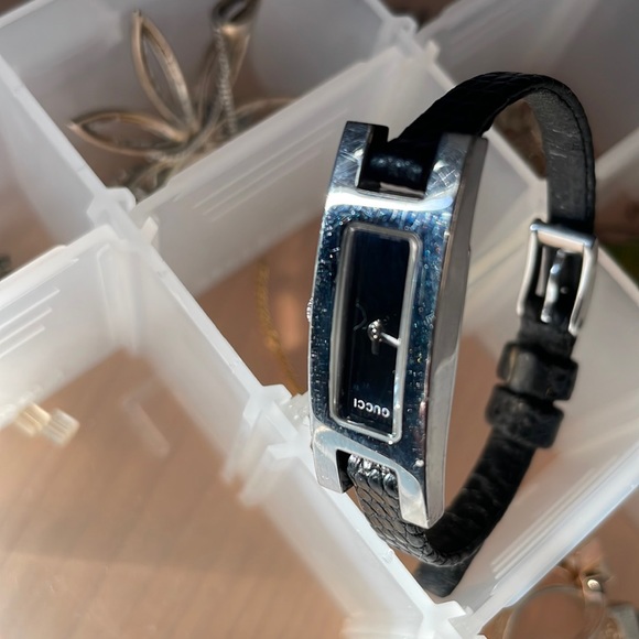 Vintage pre-owned Gucci watch timepiece 3900L Swiss made - Picture 14 of 14